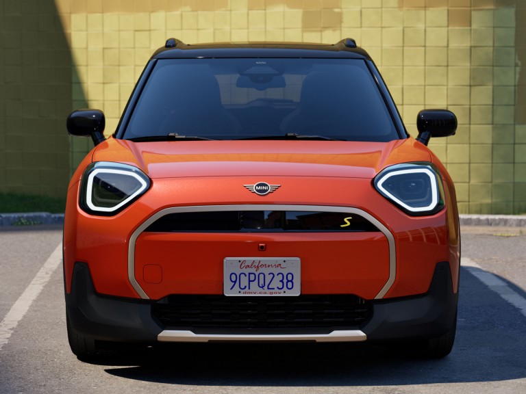 MINI Aceman 100% eléctrico - Financial Services - Leasing - Leasing operativo
